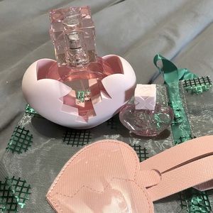 Ariana Grande Thank U Next gift set